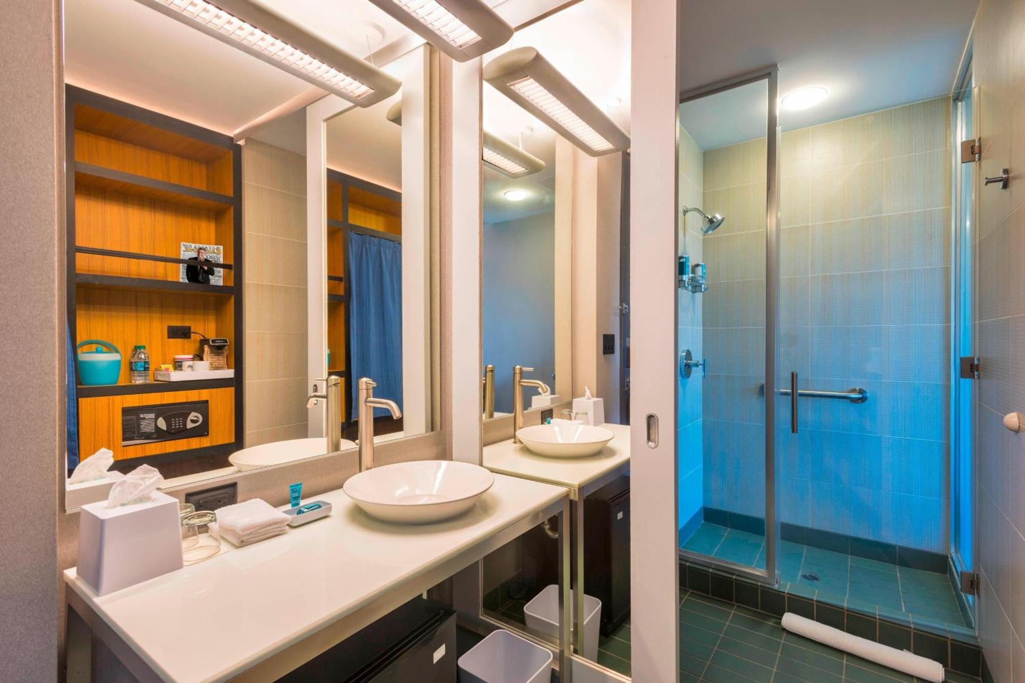 Aloft Portland Airport Hotel At Cascade Station Экстерьер фото